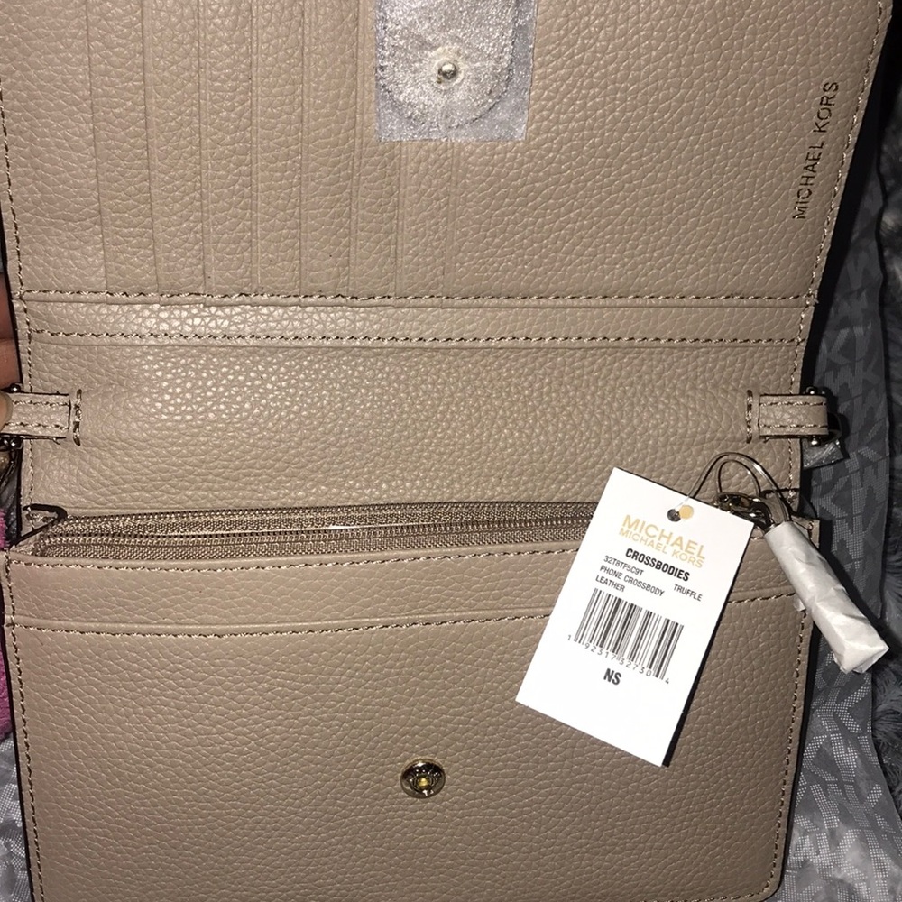 Michael Kors Convertible Crossbody Bag - Beige - Picture 6 of 8